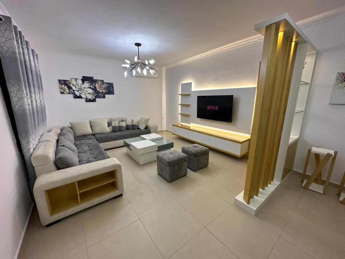 Elby Apartments 培拉特 外观 照片