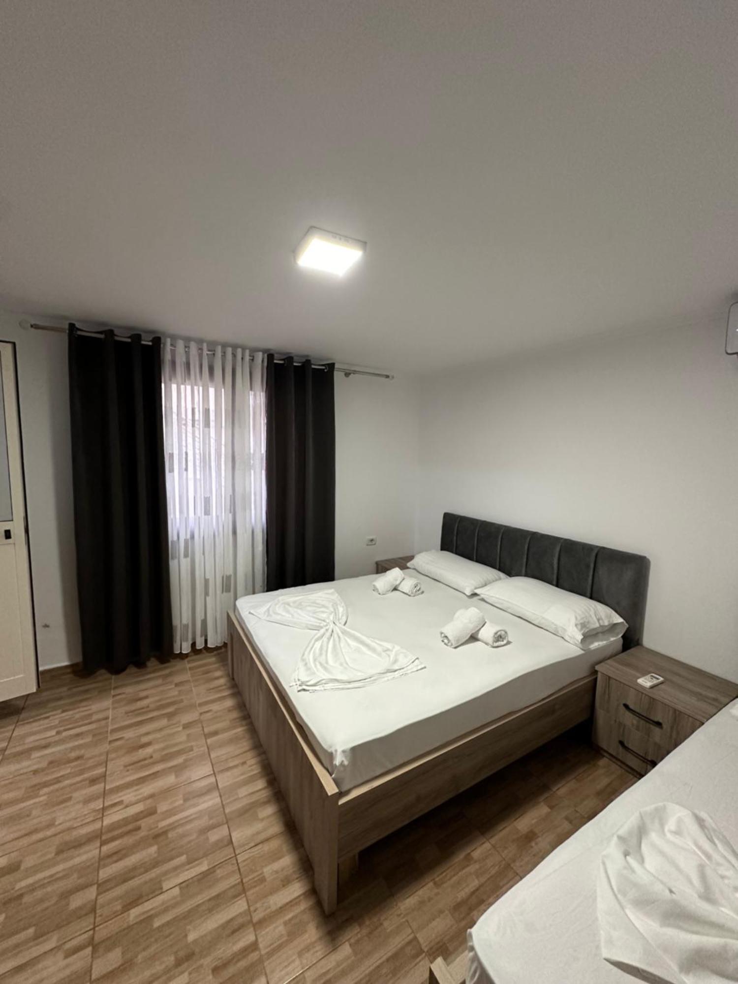Elby Apartments 培拉特 外观 照片